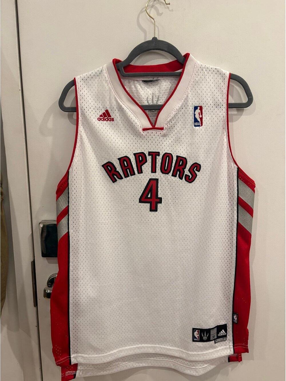 Chris Bosh Toronto Raptors Official Jersey- Youth XL, perfect condition